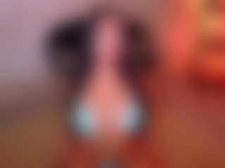 Live cam show with Cupcake-Izzy - Big Tits on Dare Cams