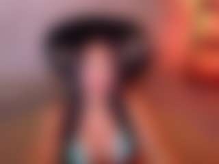 Cupcake-Izzy's Live Sex Cam Show