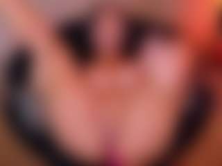 Cupcake-Izzy's Live Sex Cam Show