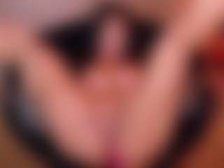 Cupcake-Izzy's Live Sex Cam Show