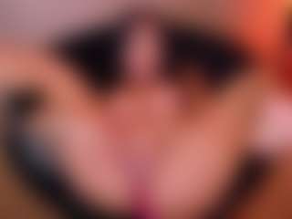 Cupcake-Izzy's Live Sex Cam Show