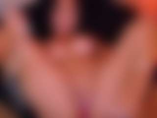 Cupcake-Izzy's Live Sex Cam Show