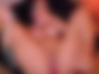 Cupcake-Izzy's Live Sex Cam Show