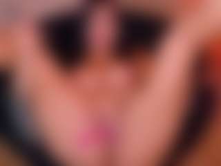Cupcake-Izzy's Live Sex Cam Show