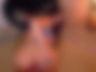 Cupcake-Izzy's Live Sex Cam Show