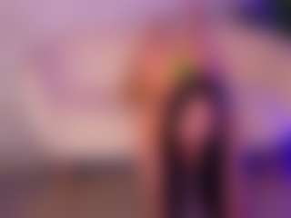 Cupcake-Izzy's Live Sex Cam Show