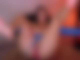 Cupcake-Izzy's Live Sex Cam Show