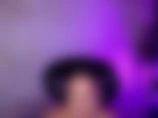 Live cam show with Cupcake-Izzy - Teen (18+) on xfollow cams