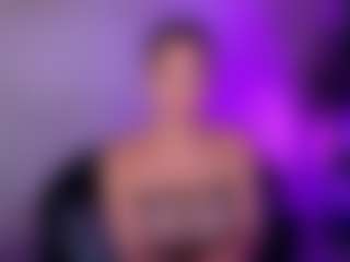 Live cam show with Cupcake-Izzy - Teen (18+) on infinitiblacc.com