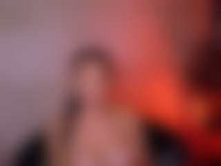 Live cam show with Cupcake-Izzy - Teen (18+) on xfollow cams