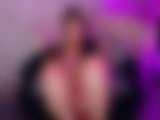 Cupcake-Izzy's Live Sex Cam Show