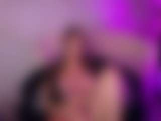 Live cam show with Cupcake-Izzy - Big Ass Teen (18+) on SinfulBabes