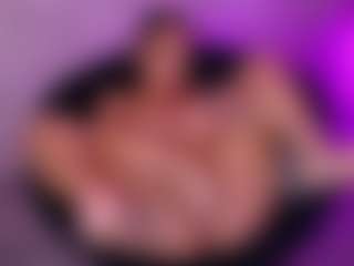 Live cam show with Cupcake-Izzy - Lush Toys on thefappeningchat.com