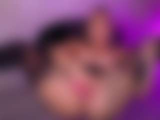 Live cam show with Cupcake-Izzy - Wild on madthumbs