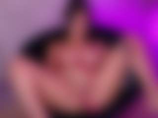 Live cam show with Cupcake-Izzy - Lovense on Dolls Live