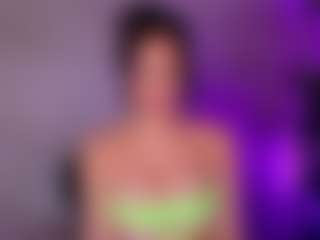 Cupcake-Izzy's Live Sex Cam Show