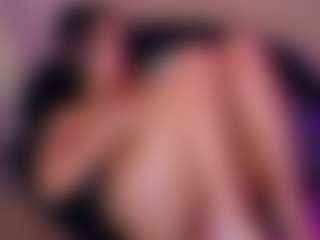 Live cam show with Cupcake-Izzy - Brown Eyes Big Tits on Camsoda