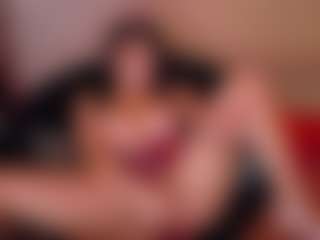 Live cam show with Cupcake-Izzy - Lush Teen (18+) on Camsoda