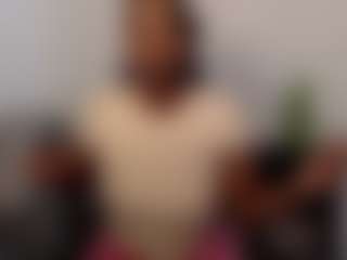 Live cam show with currentsea - Tease Black on Mixed Magazine Live