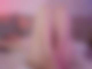 Live cam show with CutieBetty - Student on CamClone