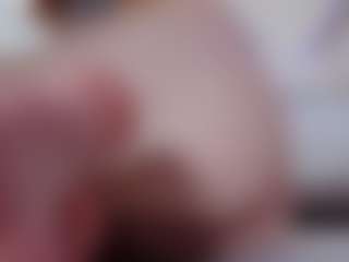 Live cam show with CutieBetty - Sweet on TastyBlacksLive