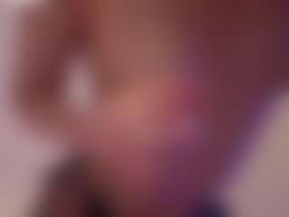 Live cam show with CutieBetty - Sexydance on realtime-chat