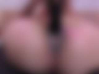 Elaine's Live Sex Cam Show