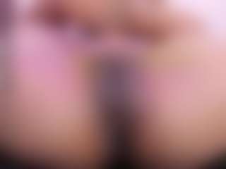 Live cam show with Elaine - Cum on Mixed Magazine Live