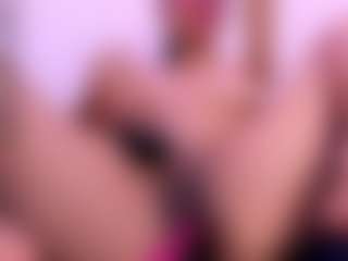 Live cam show with Elaine - Skinny White on Camsoda | colombia