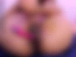 Elaine's Live Sex Cam Show