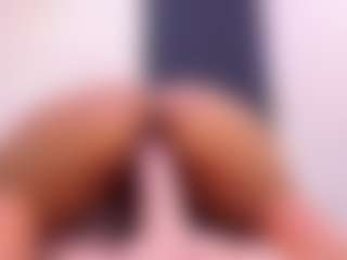 Live cam show with Elaine - Erotic Dance on Soda Cam