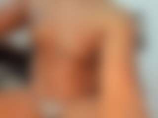 Yoximanuelmartz's Live Sex Cam Show