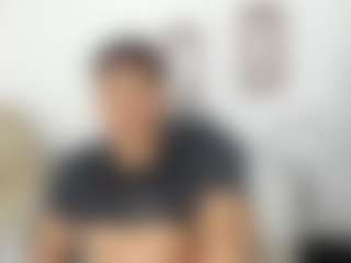 Yoximanuelmartz's Live Sex Cam Show