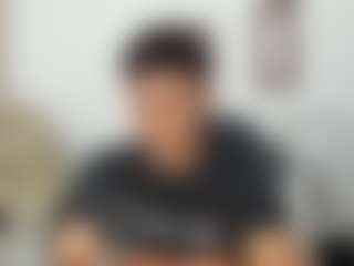 Yoximanuelmartz's Live Sex Cam Show
