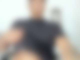 Yoximanuelmartz's Live Sex Cam Show