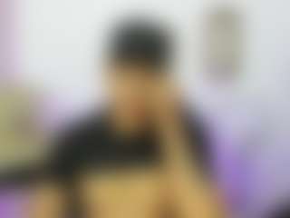Live cam show with Yoximanuelmartz - Blowjob on madthumbs