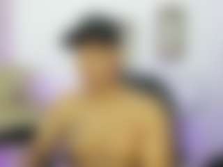 Live cam show with Yoximanuelmartz - Handjob on Camsoda