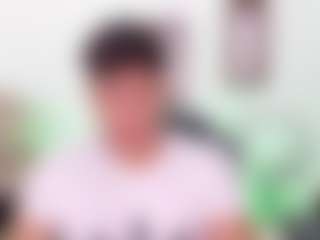 Yoximanuelmartz's Live Sex Cam Show