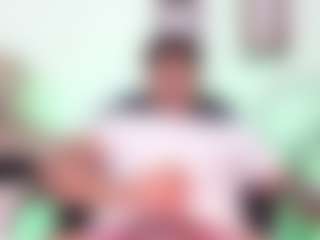 Live cam show with Yoximanuelmartz - Small Cock on Camsoda