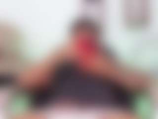 Live cam show with Yoximanuelmartz - Living Room on sexylive.show