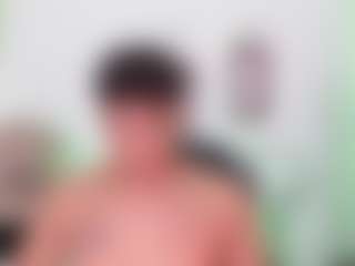 Live cam show with Yoximanuelmartz - Brown Eyes on Adult Interactions