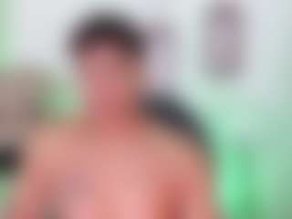Yoximanuelmartz's Live Sex Cam Show