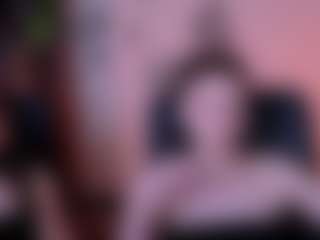 Live cam show with nekky-mouse - Green Eyes on Latina Girls