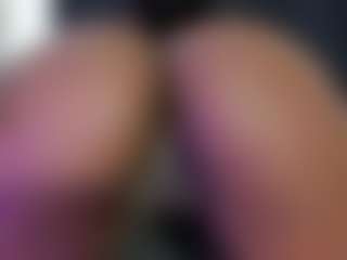 Live cam show with ABBYY-TAYLOR - Ebony on Camsoda | colombia
