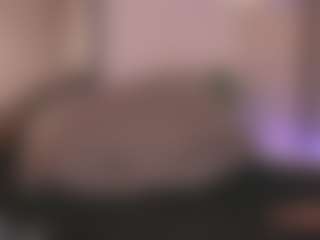 Live cam show with ElsieBlow - Big Tits on AdultVida.com