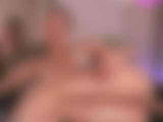 ElsieBlow's Live Sex Cam Show