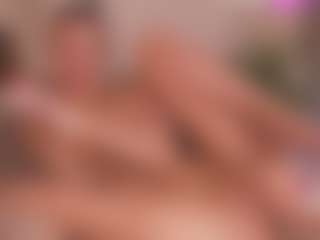 Live cam show with ElsieBlow - White on studioflirtlive.com | united states