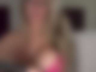 serenamask's Live Sex Cam Show