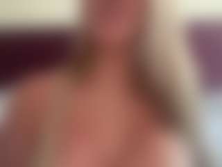 serenamask's Live Sex Cam Show