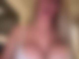 serenamask's Live Sex Cam Show